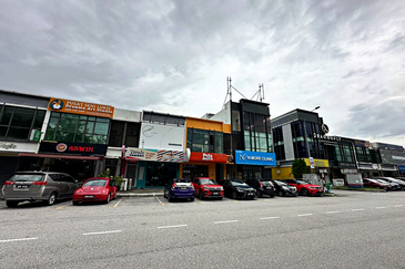 Jalan Anggerik Aranda