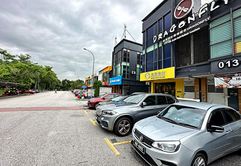 Jalan Anggerik Aranda