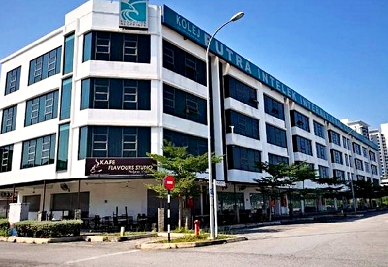 D Alpinia Business Park