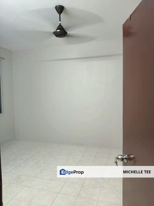 Apartment @ Bayu Villa, Taman Bayu Perdana for Sale, Selangor, Klang