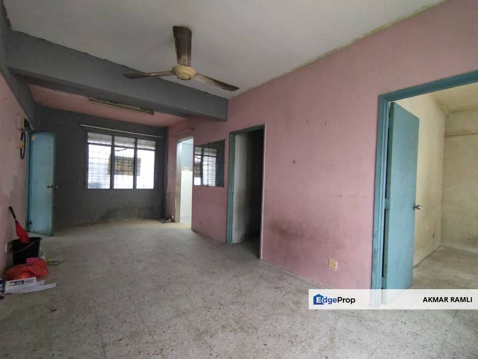 Dahlia Apartment GF Low Cost, Selangor, Puchong South