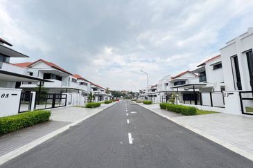 Dillenia Bukit Bandaraya