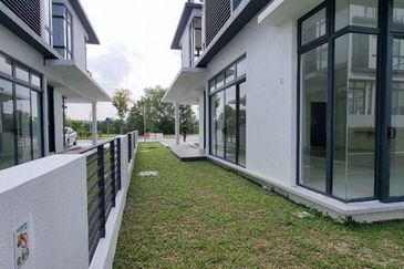 Senna Residence Presint 12