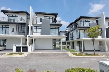 Senna Residence Presint 12