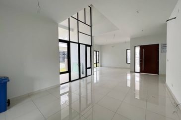 BRAND NEW NON BUMI Dillenia Bukit Bandaraya Seksyen U11 