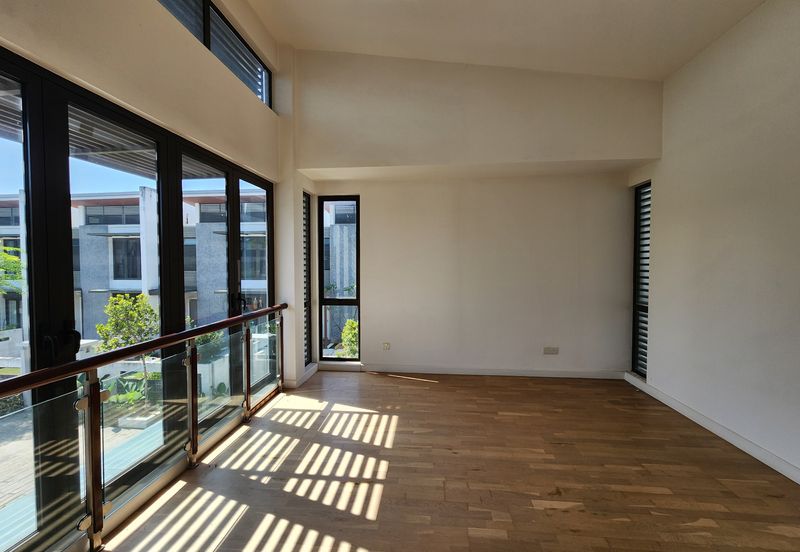 Mozart, Symphony Hills