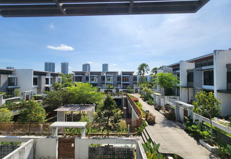 Mozart, Symphony Hills