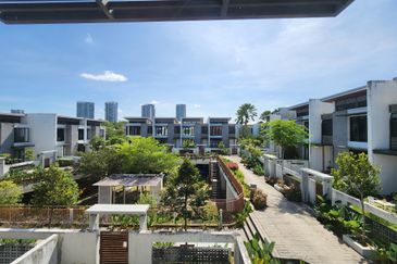 Mozart, Symphony Hills