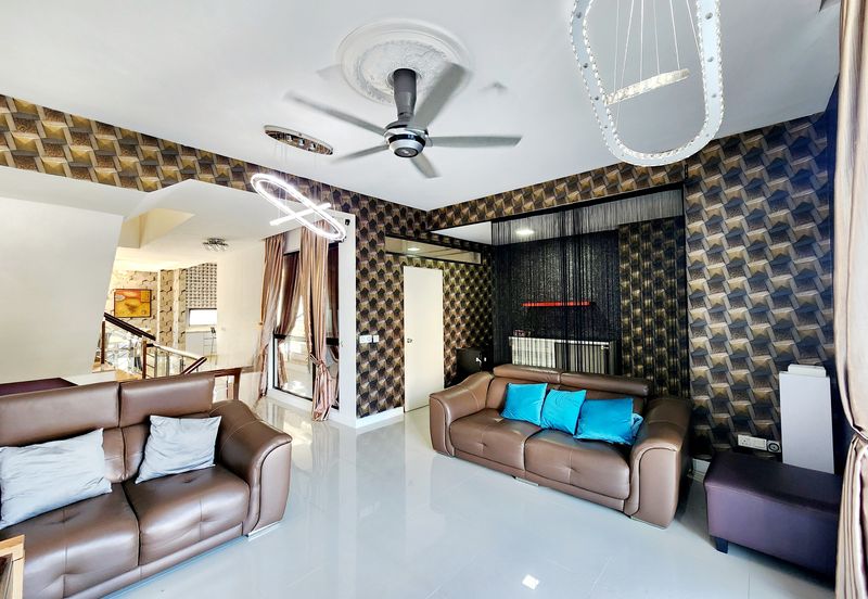 Mozart, Symphony Hills