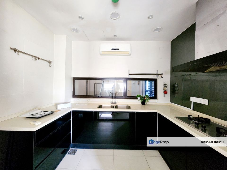 Fully Furnished 3-Storey Mozart Symphony Hills Cyberjaya, Selangor, Cyberjaya