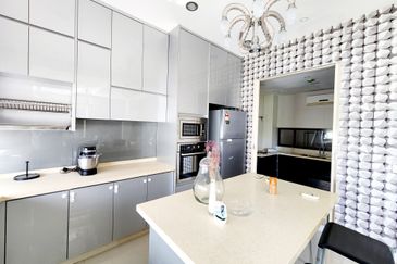 Mozart, Symphony Hills