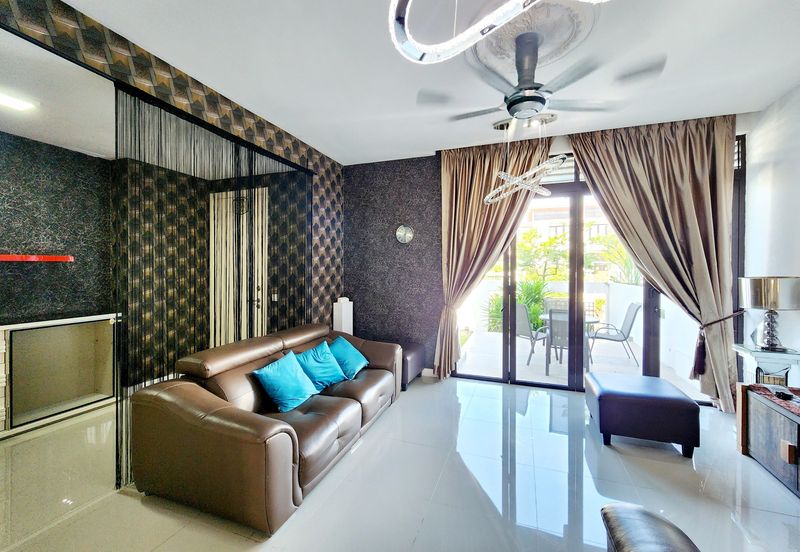 Mozart, Symphony Hills