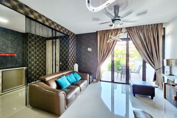 Mozart, Symphony Hills