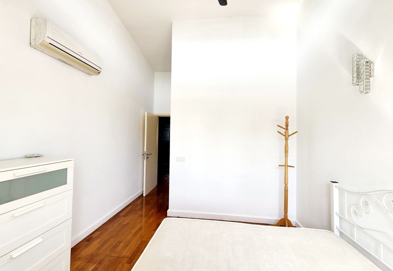 Mozart, Symphony Hills