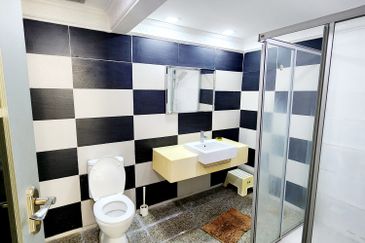 Mozart, Symphony Hills