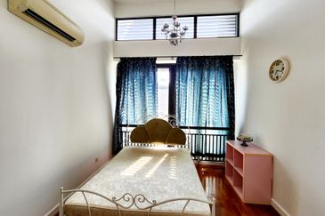 Mozart, Symphony Hills