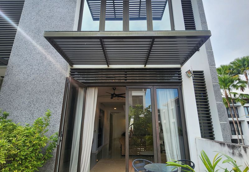 Mozart, Symphony Hills