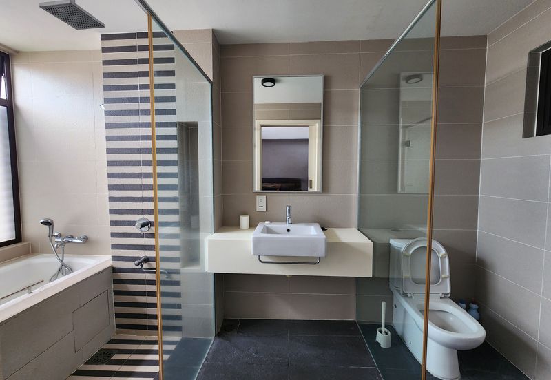 Mozart, Symphony Hills