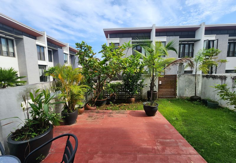 Mozart, Symphony Hills