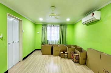 Fully Furnished Bungalow 2-Storey Seksyen 6 Shah Alam