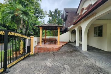 Facing OPEN Corner Semi D Seksyen 9, Shah Alam