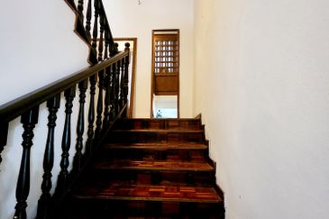 Semi Detached Seksyen 9 Shah Alam