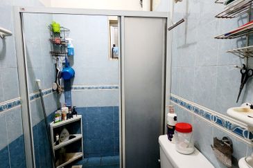 Semi Detached Seksyen 9 Shah Alam