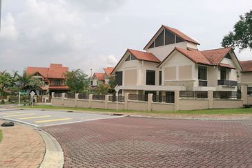 Corner Bungalow Bidai Residence Bukit Jelutong