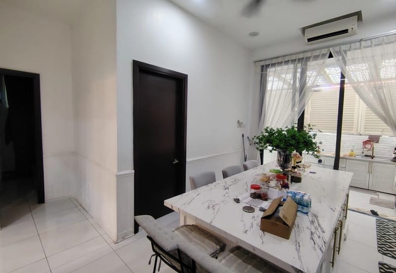 Lukisan @ Alam Impian