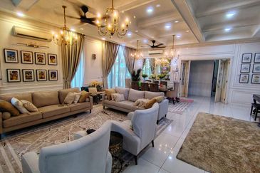 Lukisan @ Alam Impian