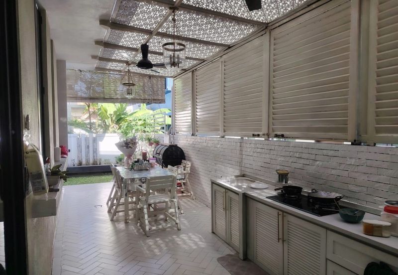 Lukisan @ Alam Impian