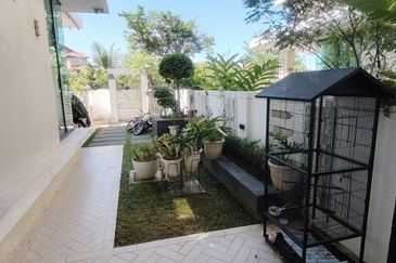 Lukisan @ Alam Impian