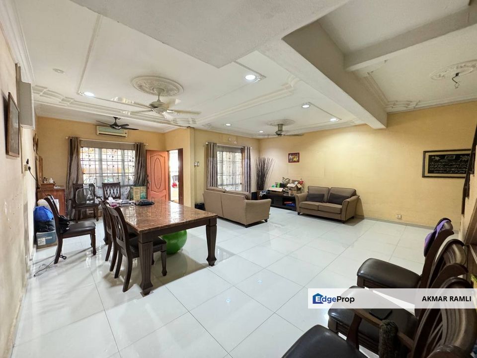 Renovated Double Storey Seksyen 11 Shah Alam, Selangor, Shah Alam