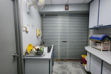 Cheapest Shoplot 2-Storey Seksyen 8 Shah Alam