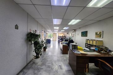 Cheapest Shoplot 2-Storey Seksyen 8 Shah Alam