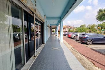 Shoplot 2-Storey Seksyen 8 Shah Alam