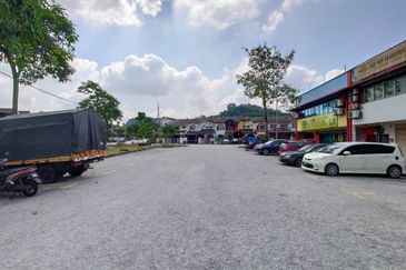 Shoplot 2-Storey Seksyen 8 Shah Alam