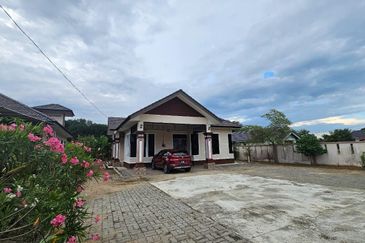 Banglo Setingkat for Sale Sering Kota Bharu