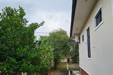 Banglo Setingkat for Sale Sering Kota Bharu