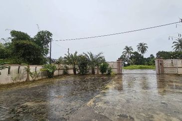 Banglo Setingkat for Sale Sering Kota Bharu