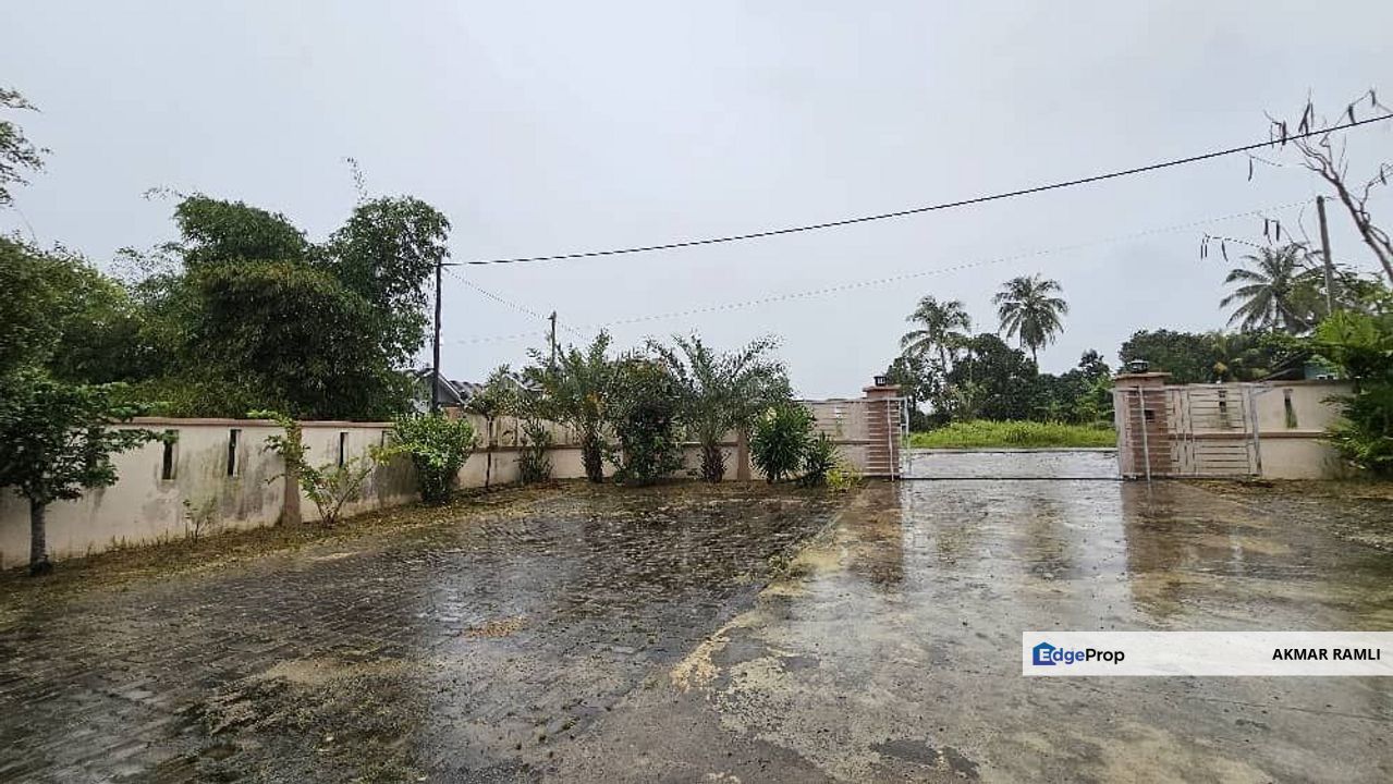 Banglo Setingkat for Sale Sering Kota Bharu, Kelantan, Kota Bharu