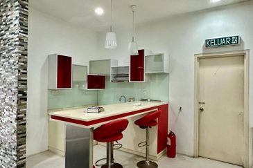 Laman Seri Business Park