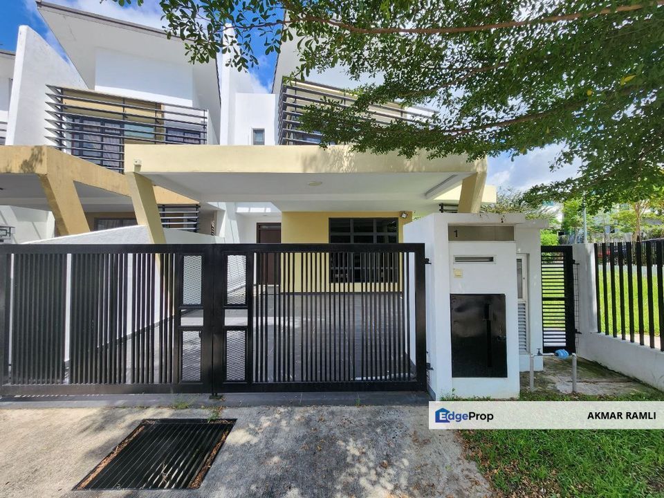 Corner lot Laman Glenmarie U1 Shah Alam, Selangor, Glenmarie