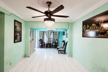 Seksyen 19 Shah Alam Facing Open