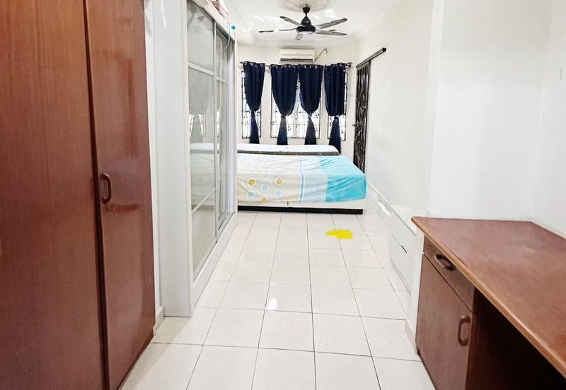 Seksyen 19 Shah Alam Facing Open