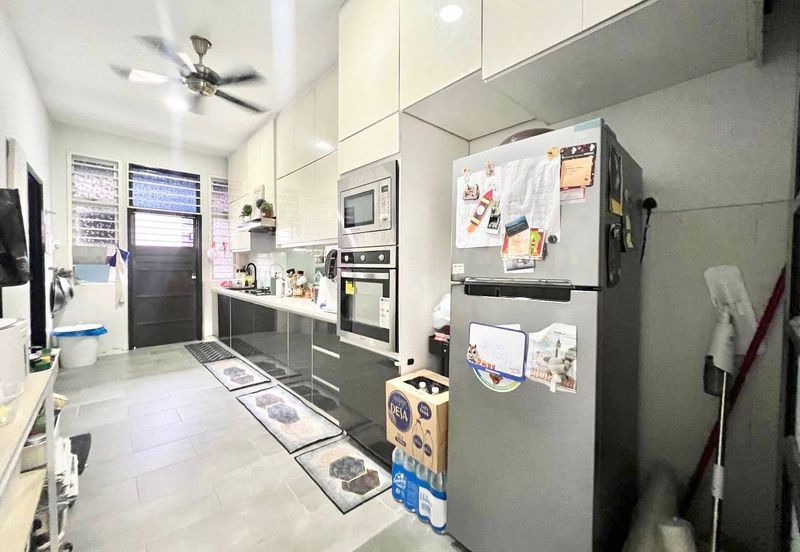 Seksyen 33, Shah Alam