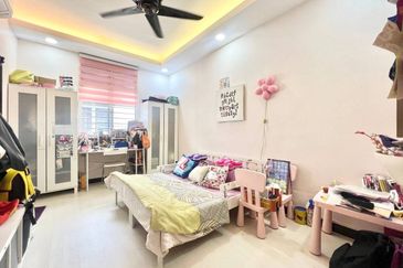 Seksyen 33, Shah Alam