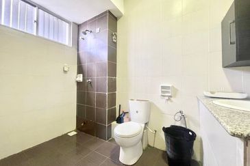 Seksyen 33, Shah Alam