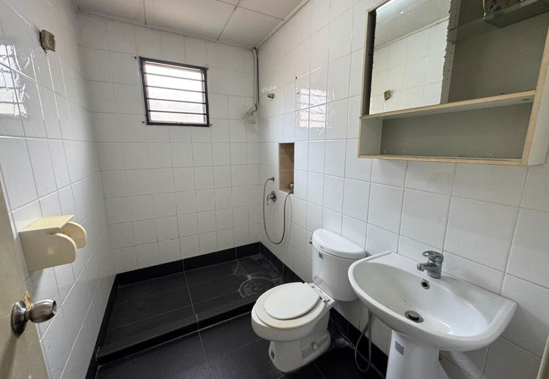 Canal Gardens, Kota Kemuning