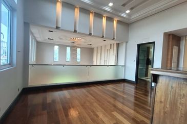 KGSAAS Golf Club, Seksyen 13